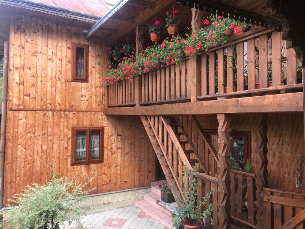 Vatra Moldoviţei Pensiunea Agroturistica Casa Colinita מראה חיצוני תמונה