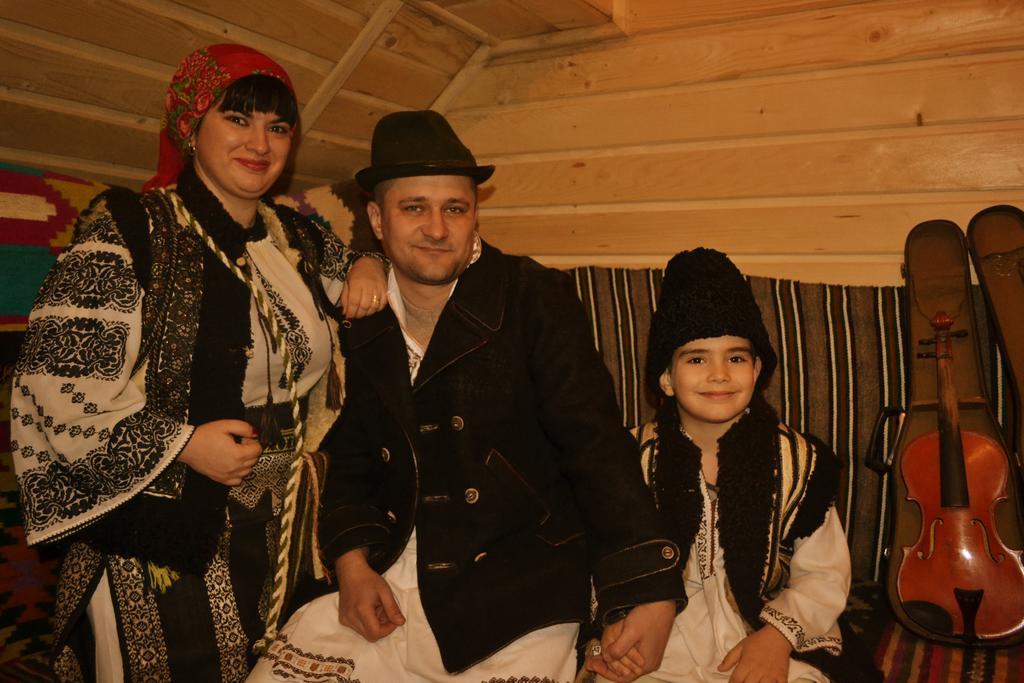 Vatra Moldoviţei Pensiunea Agroturistica Casa Colinita מראה חיצוני תמונה