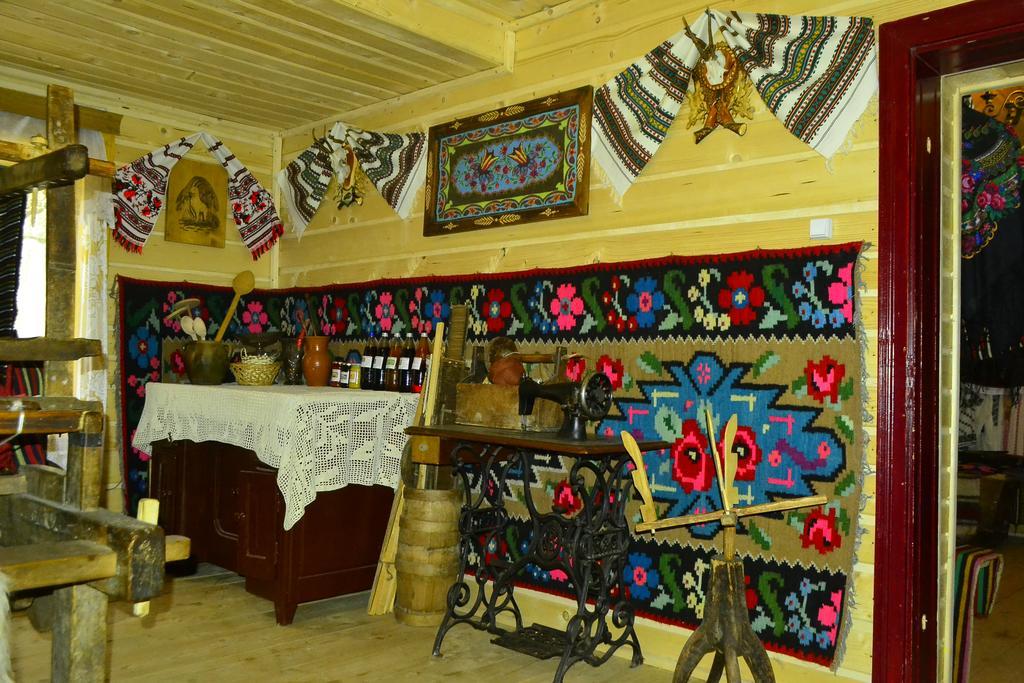 Vatra Moldoviţei Pensiunea Agroturistica Casa Colinita מראה חיצוני תמונה